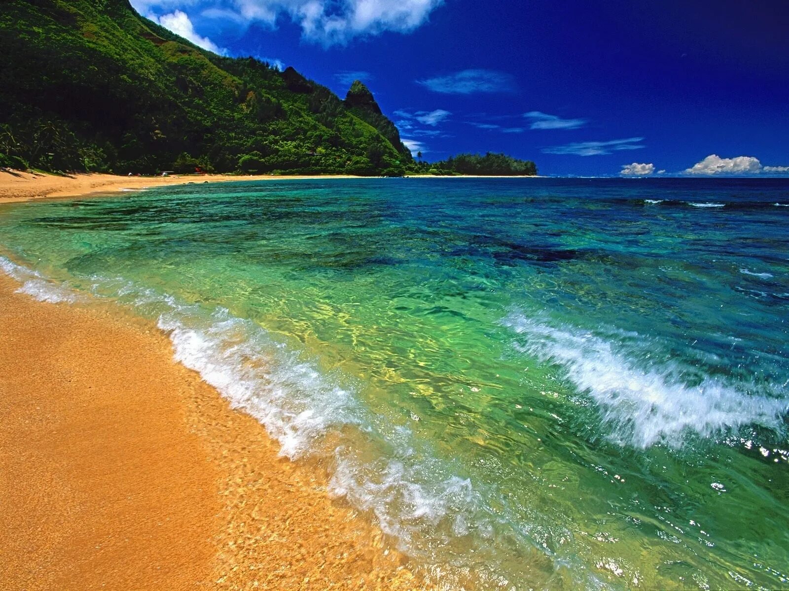 Красивые берега океанов. Пляж Сансет Бич Гавайи. Кауаи пляж. Остров Кауаи, Гавайские острова. Красивое море.