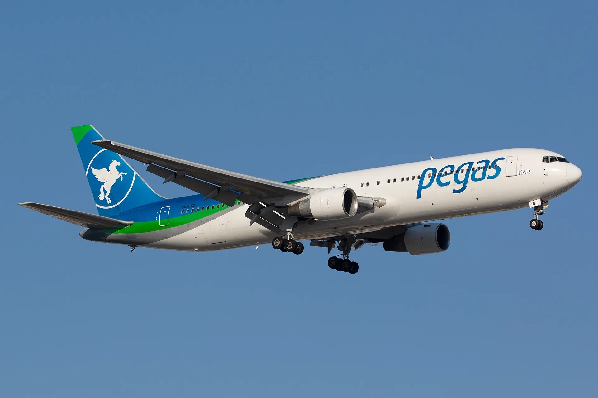 Ак икар. B 767-300 pegas fly. боинг 767 икар. boeing 777-200 икар пхукет. пегас флай лого.