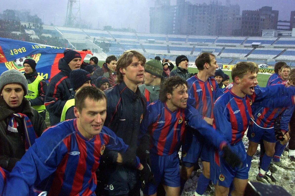 Пожар в общежитии рудн в москве 24 ноября 2003 года. 1 ноября 2003. Дебют месси за барселону. 1 ноября 2003. Месси чм 2006.