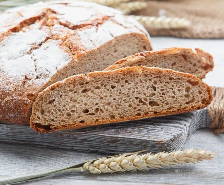 Подовый хлеб это какой. Хлеб пшеничный бездрожжевой. Хлеб пшеничный деревенский подовый. Подовый ржаной хлеб на закваске. Бездрожжевой хлеб fazer.