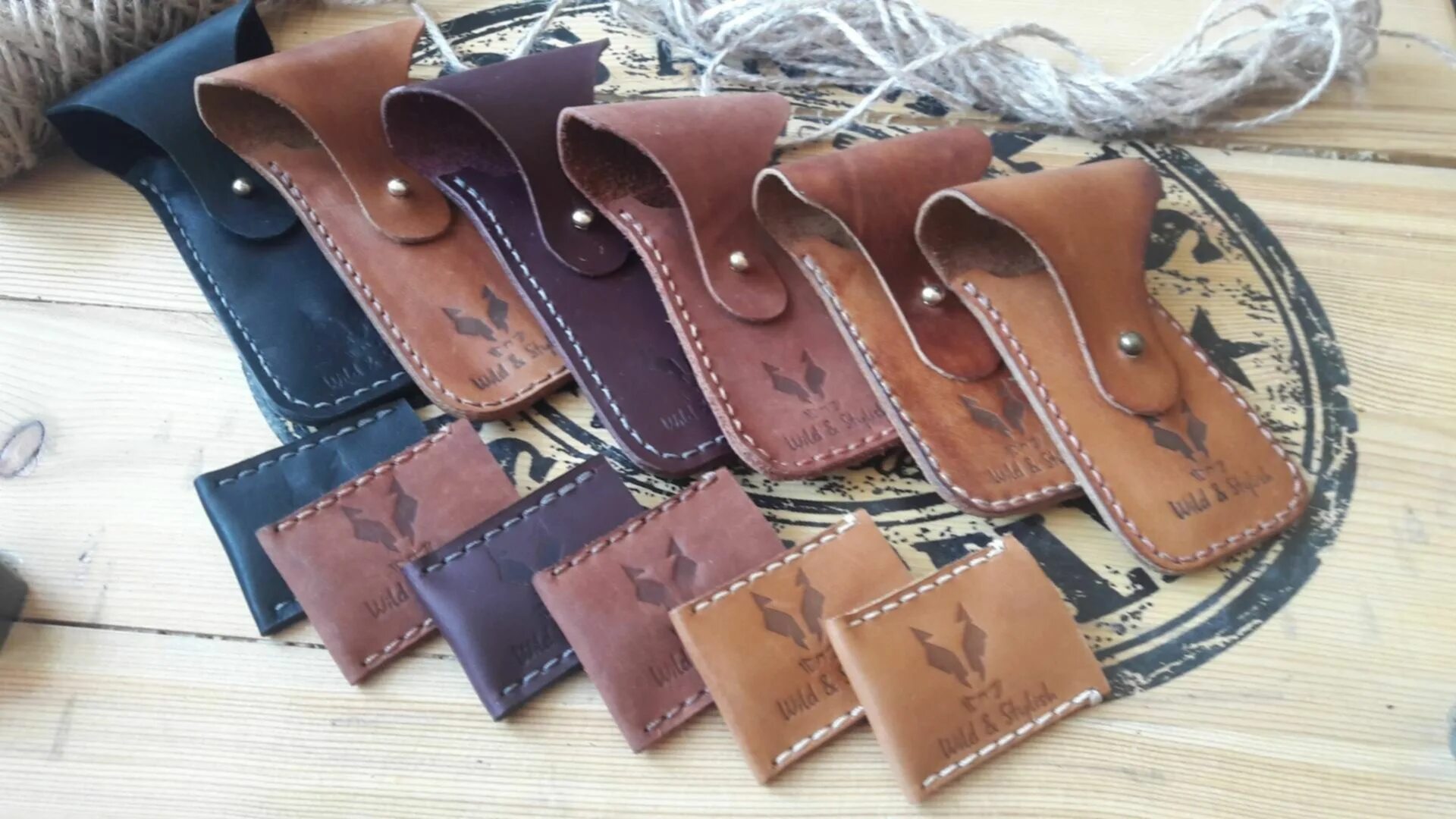 4 мм. Лакированная искусственная кожа. Кожевенная овчина. Юфть термоустойчивая в полукожах. Кожа овчина джангл змея.