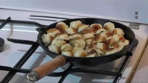 Можно жарить пельмени на сковороде