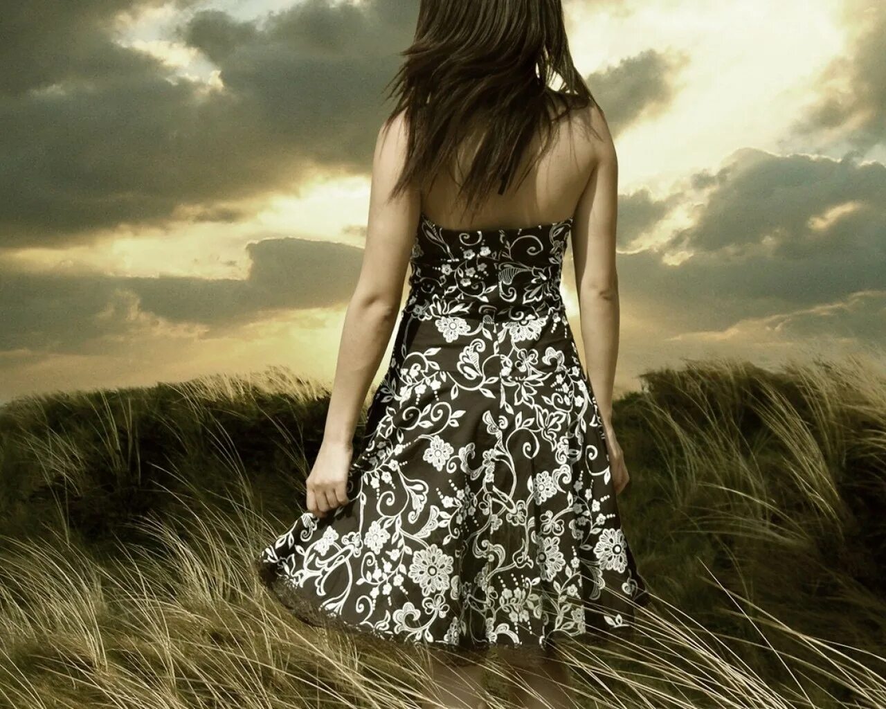 Sometimes i m alone. ”. Alone цитаты. Sometimes i m alone. Sometimes i m alone.