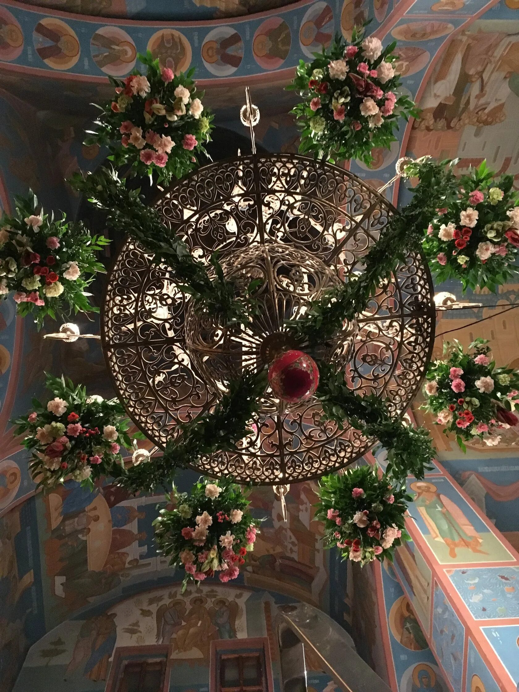 Украшения храма