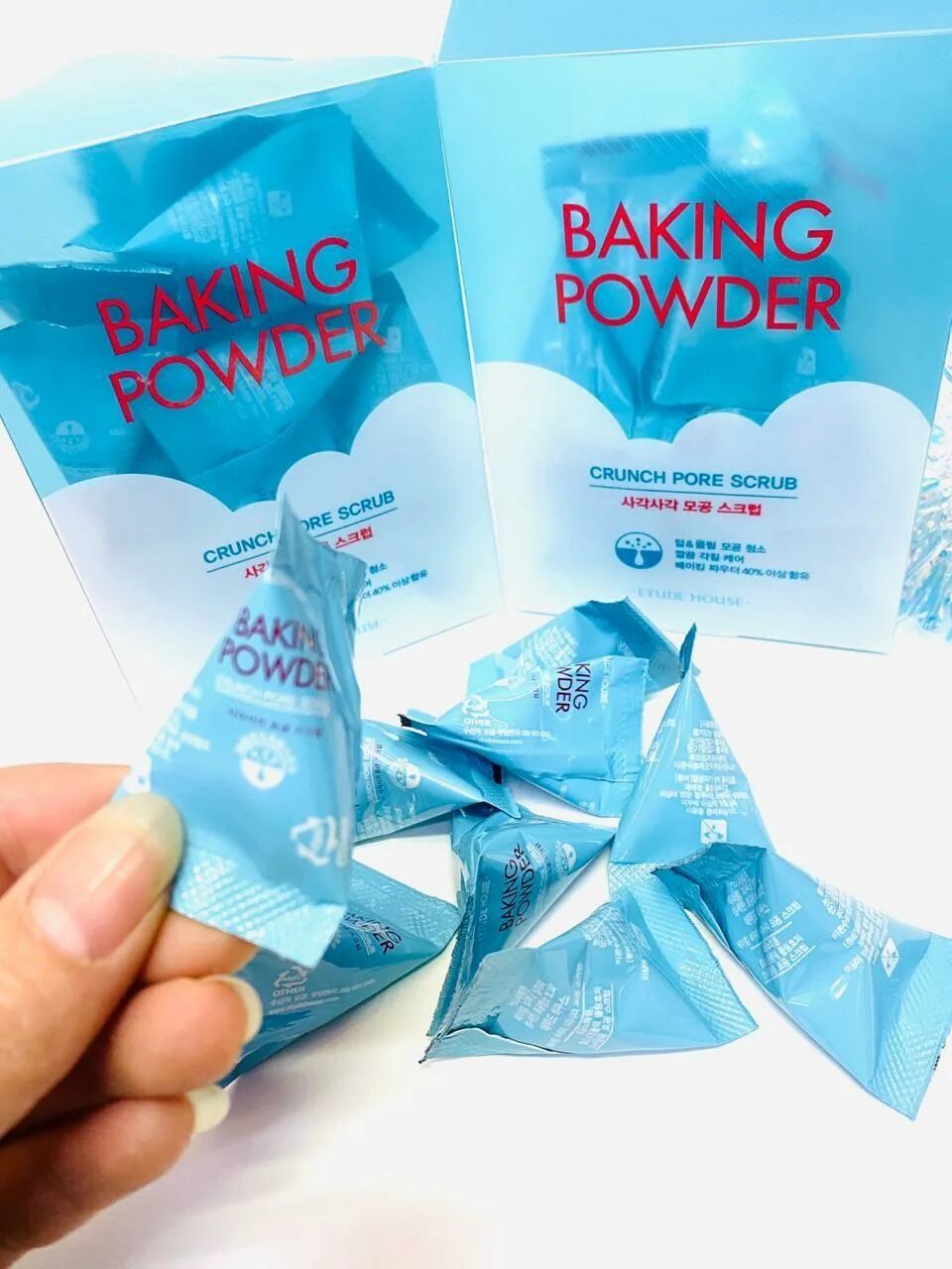 Baking powder скраб применение. Скраб Baking Powder Crunch Pore Scrub. Скраб в пирамидках Etude House Baking Powder Crunch Pore Scrub, 7г х 24. Etude House Baking Powder Crunch Pore Scrub скраб с содой для очищения пор 7g*24pc. Etude House Baking Powder Crunch Pore Scrub скраб для лица 1 шт * 7гр.