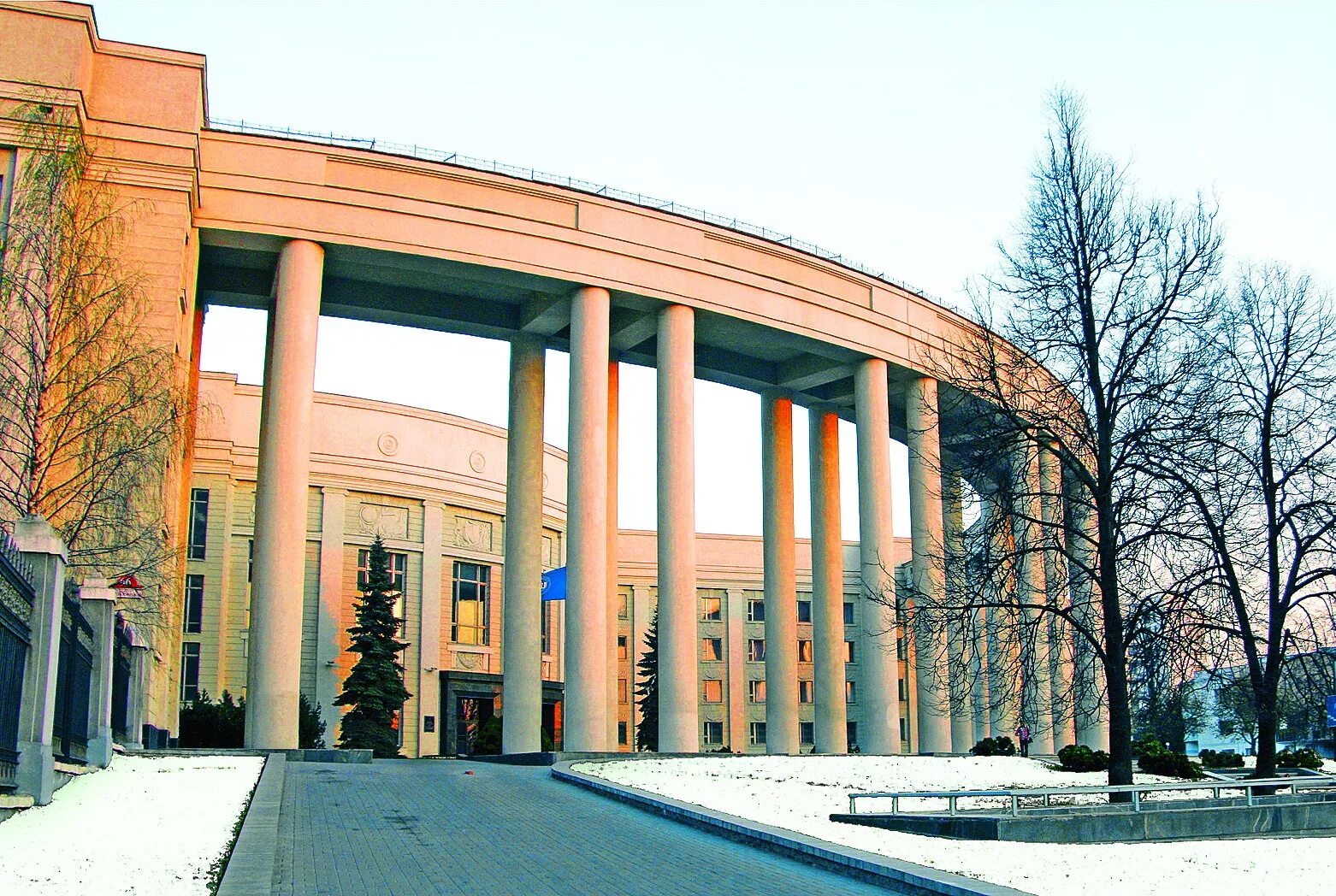 академия наук беларуси год. беларусь. здания академии наук в минске. главный корпус академии наук бсср. академия наук беларуси год.