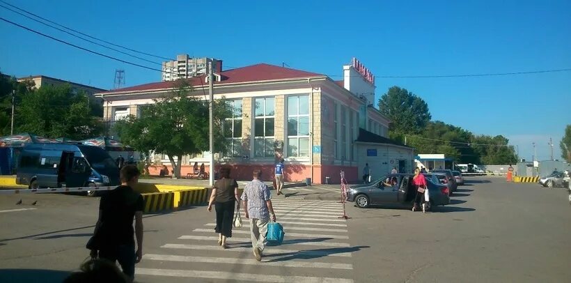 Касса автовокзала волгоград. Центральный автовокзал Волгоград. Автовокзал города Волгограда, Центральный автовокзал.. Волгоград кассы автовокзал. Автовокзал Волгоград фото.