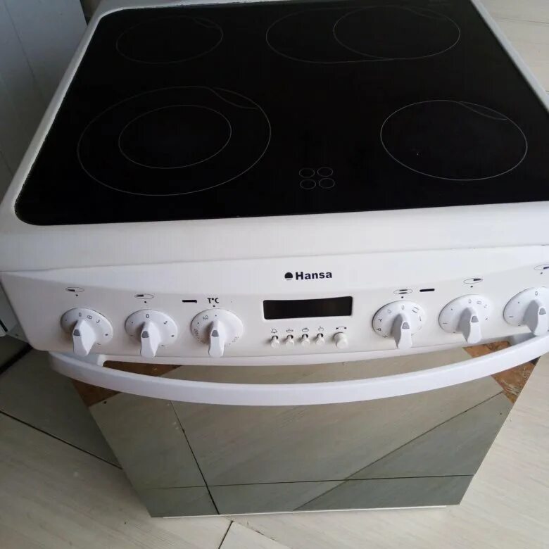Плита hansa стеклокерамика. Hansa fccm68203 черная. Электроплита hansa fccx 59129. Электрическая плита hansa fccm68203. Плита ханса электрическая стеклокерамика.