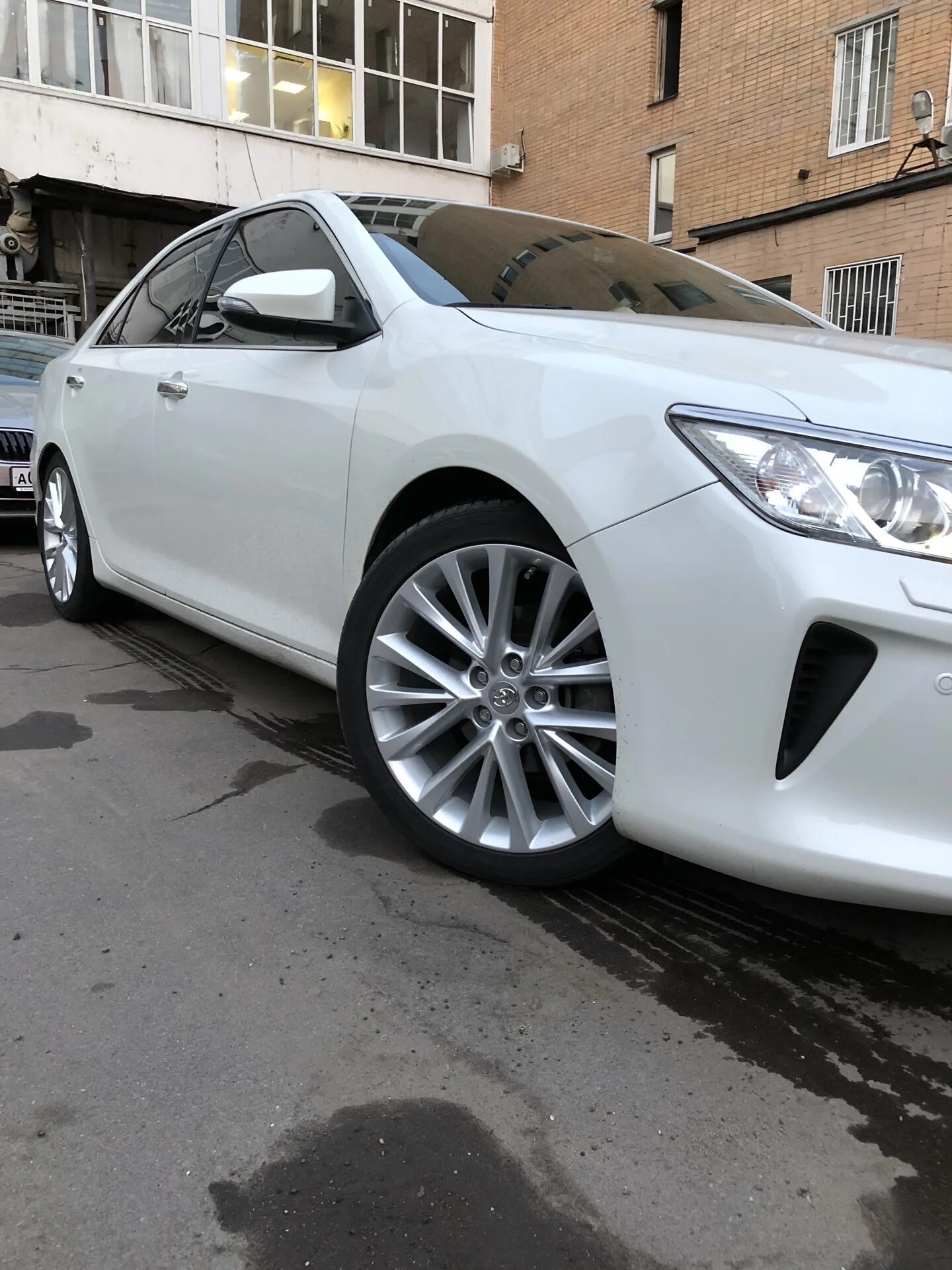 Камри 55 на 18 дисках фото Готовим сани к зиме Toyota Camry (XV50), 2,5 л, 2013 года колёсные диски DRIVE