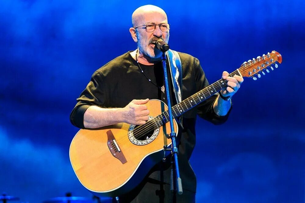 Песня розенбаума про моряков. Песня розенбаума про моряков. Розенбаум концерт спб 2023 день вмф. Розенбаум концерт 30. Команда швартовы отдали и с якоря снялись слушать розенбаум.