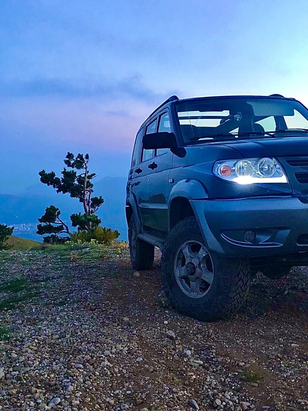 Автомобиль Крым. Недорогую машину в Крыму. УАЗИКИ Патриот в Алуште. Авито авто Крым.