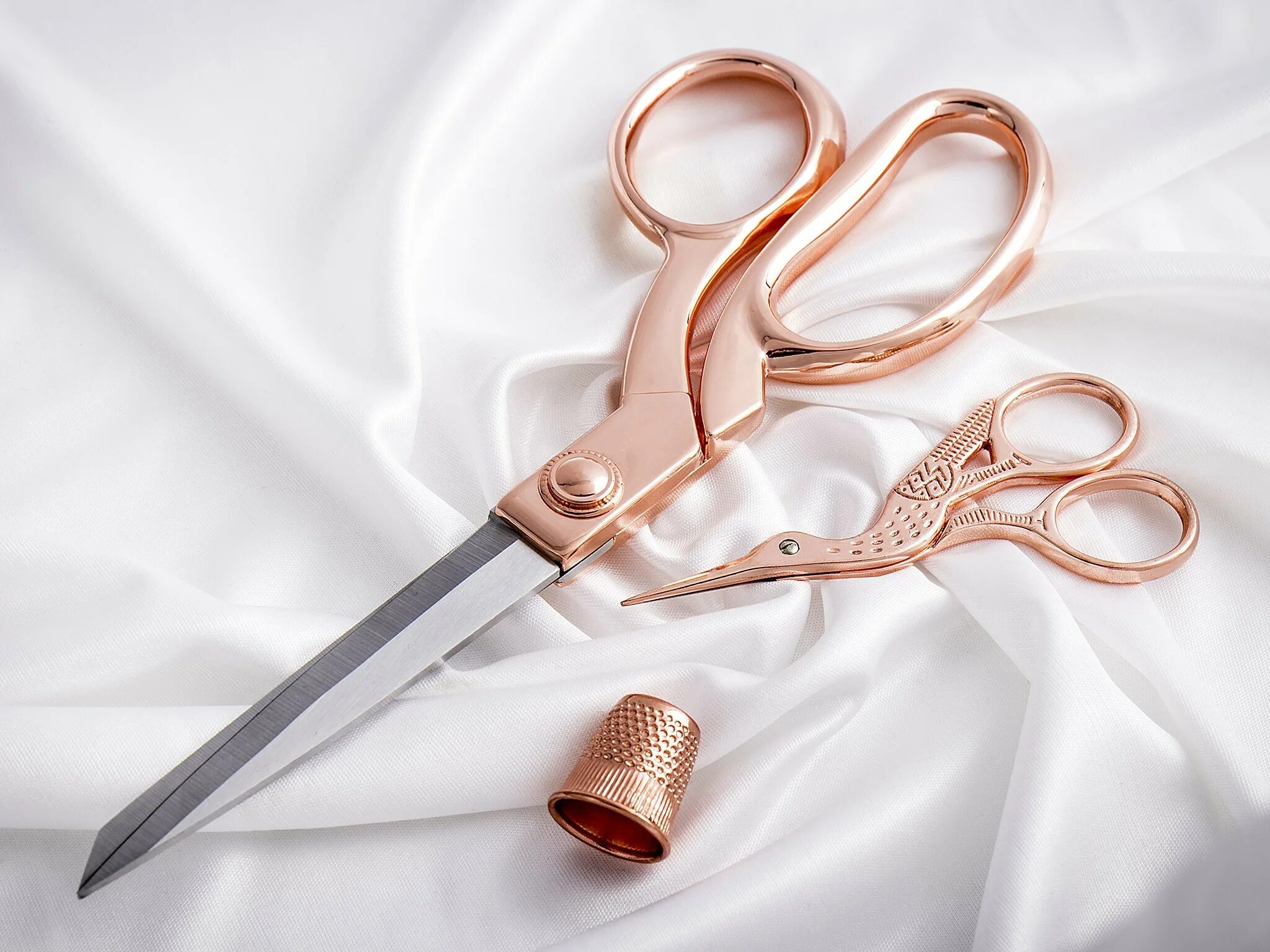 2 scissors