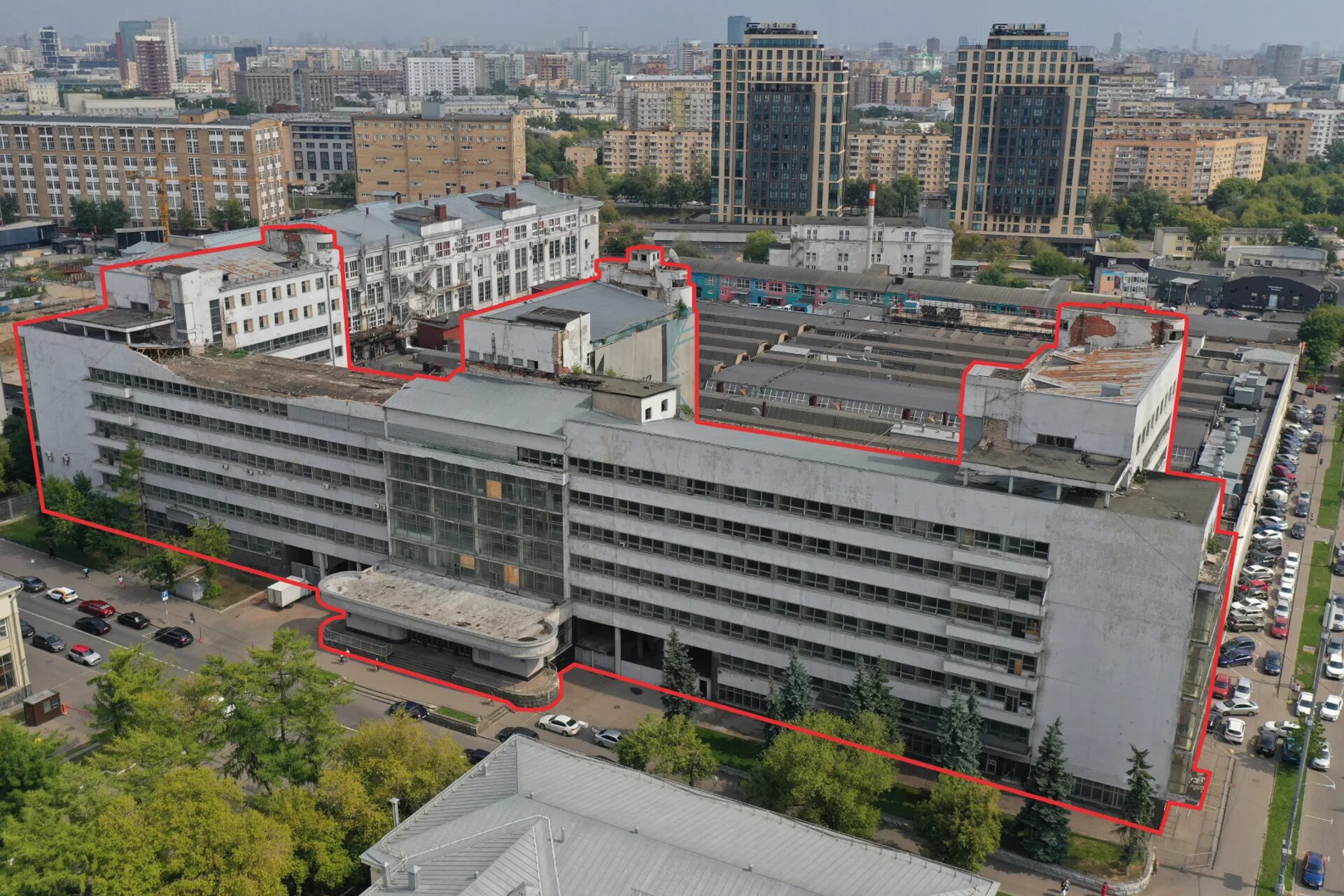 здание комбината газеты правда. здание комбината газеты «правда» (1931—1935, пантелеймон голосов). а. голосов комбинат правда в москве. комбинат газеты правда.