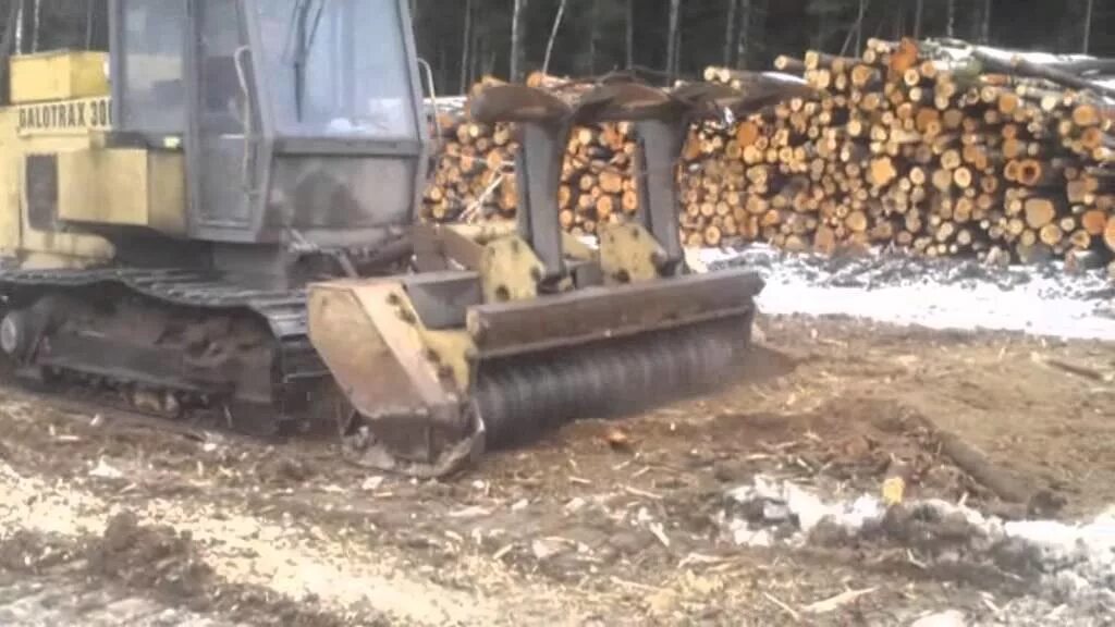 Работа оператор мульчера. Машина для уборки пней и порубочных остатков. сгоревшие мульчера. работа мульчера видео. порубочные остатки на вл после мульчера.