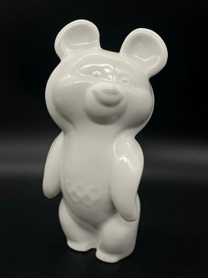 Фигурка фарфоровая мишка лфз. Фарфоровая статуэтка олимпийский мишка. Фарфор мишка. Фарфоровая статуэтка медведь лфз. Фарфоровая статуэтка олимпийский мишка.
