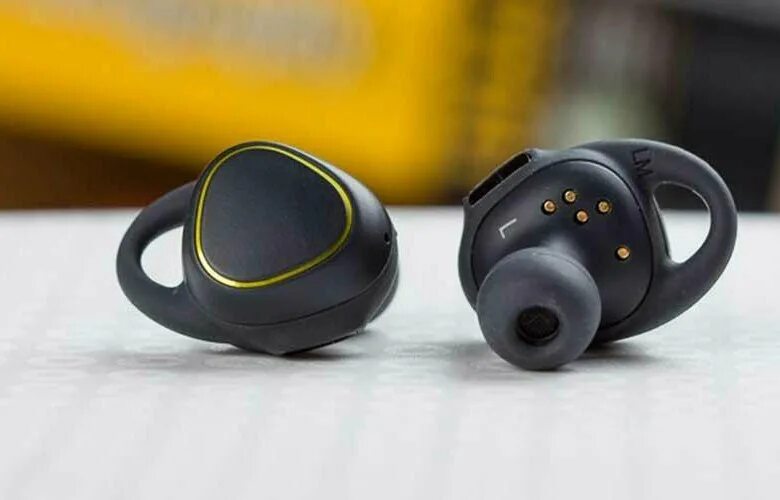 Наушники samsung gear iconx. Samsung gear icon x. Наушники samsung iconx. Беспроводные наушники samsung gear iconx. Samsung gear iconx.