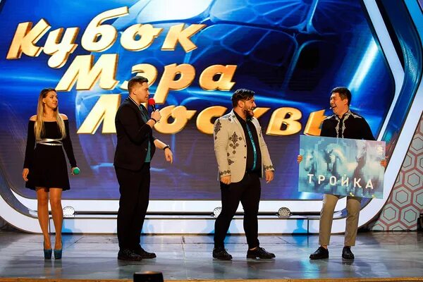 Улица плеханова квн 2008. Квн участники. Команды квн. Команда квн камызяки 2022. Квн команда из питера 2020.