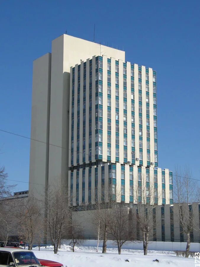 Уральский оптико-механический завод имени э с яламова екатеринбург. Механические заводы екатеринбурга. Уральский оптико-механический завод. Уральский оптико-механический завод имени э. Завод уомз екатеринбург.