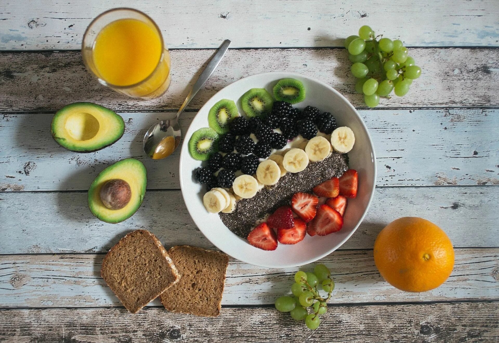 Be better food. Фрукты на завтрак. Вкусный и полезный завтрак. Питание. Правильное питание завтрак.