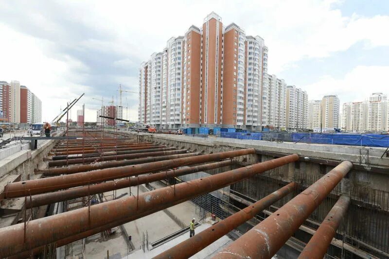 Тц метро некрасовка. Новый торговый центр некрасовка. тц у метро некрасовка. строящийся тц в некрасовке. торговый центр в поселении рязановское.