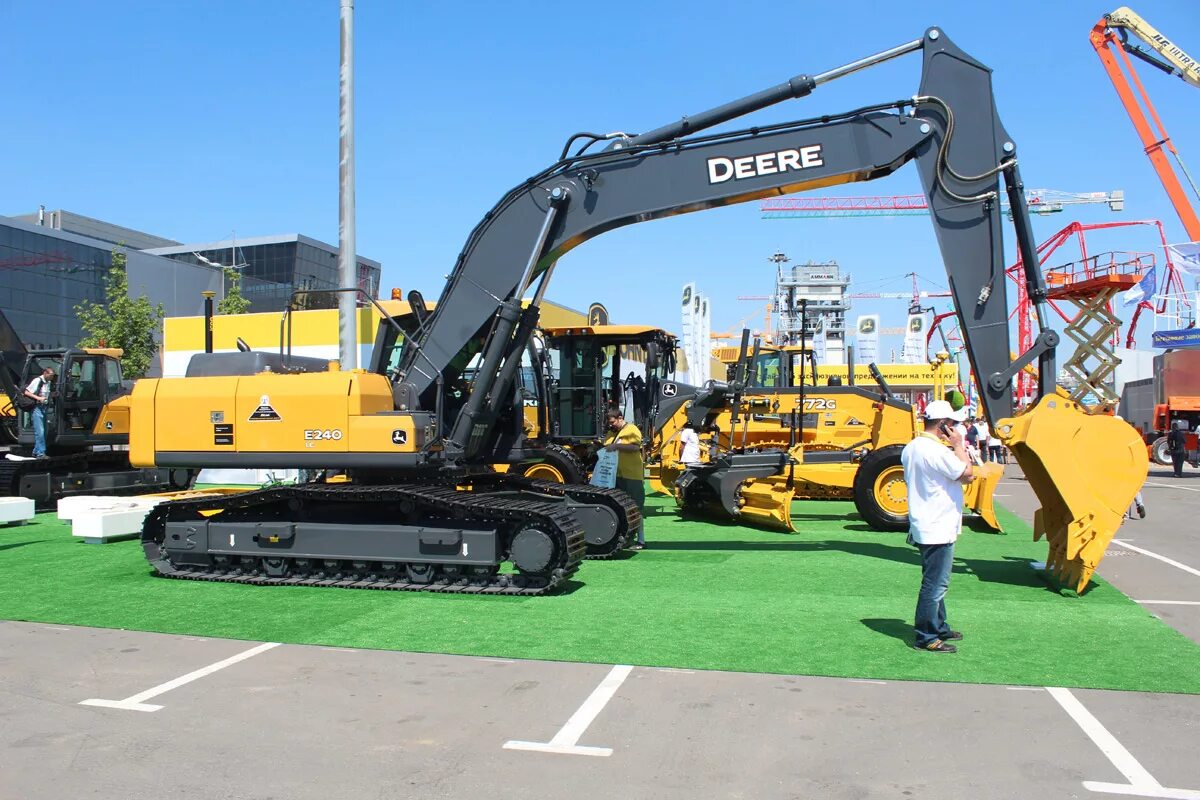 экскаватор r480lc-9s. колесный холланд экскаватор. экскаватор дилер. экскаватор umg e200c. экскаватор дилер.