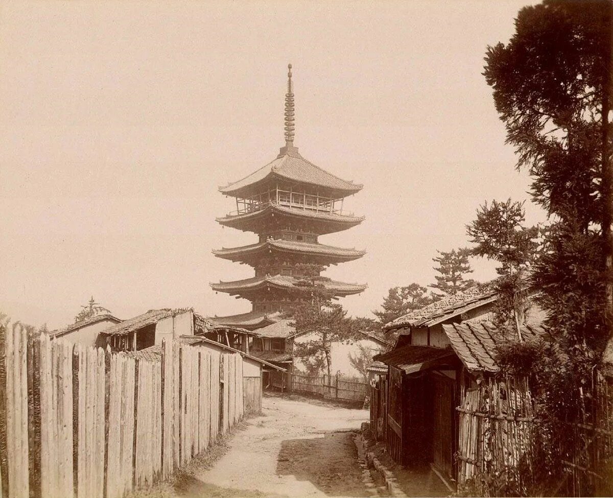Япония в древности. Киото город в Японии 19 век. Город Киото в Японии 18 век. Киото 19 век. Киото древняя столица Японии.