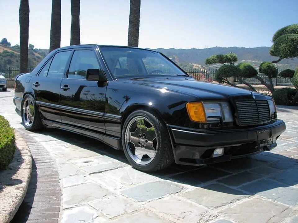 Мерседес бенц 124 волчок. W124 sg65. Мерседес бенц 124. Мерседес бенц 124. W124 sg65.