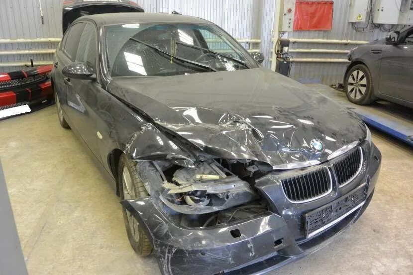 Кузовной ремонт bmw. Кузовной ремонт bmw. Кузовной ремонт bmw. Повреждения кузова автомобиля. Бмв ф10 битый.