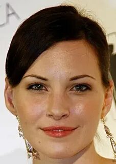 Қыздар бөлімінен Полина Максимовамен порно