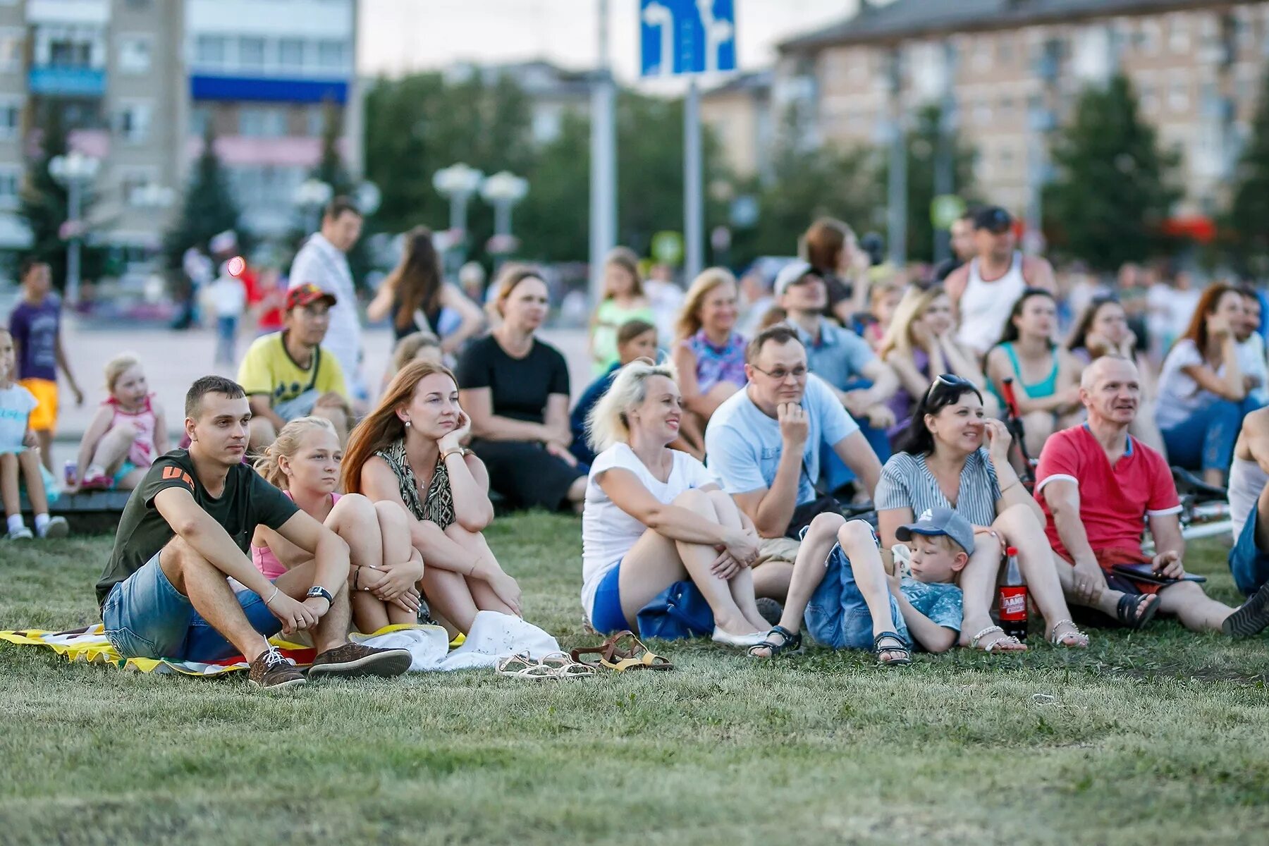 Кинотеатр Каменск Уральский. Уличный кинотеатр. Афиша каменск уральский 2024