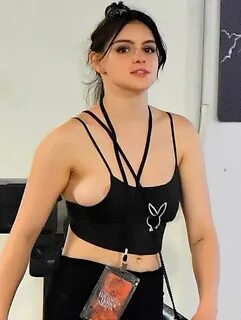 Ariel winter nip slip