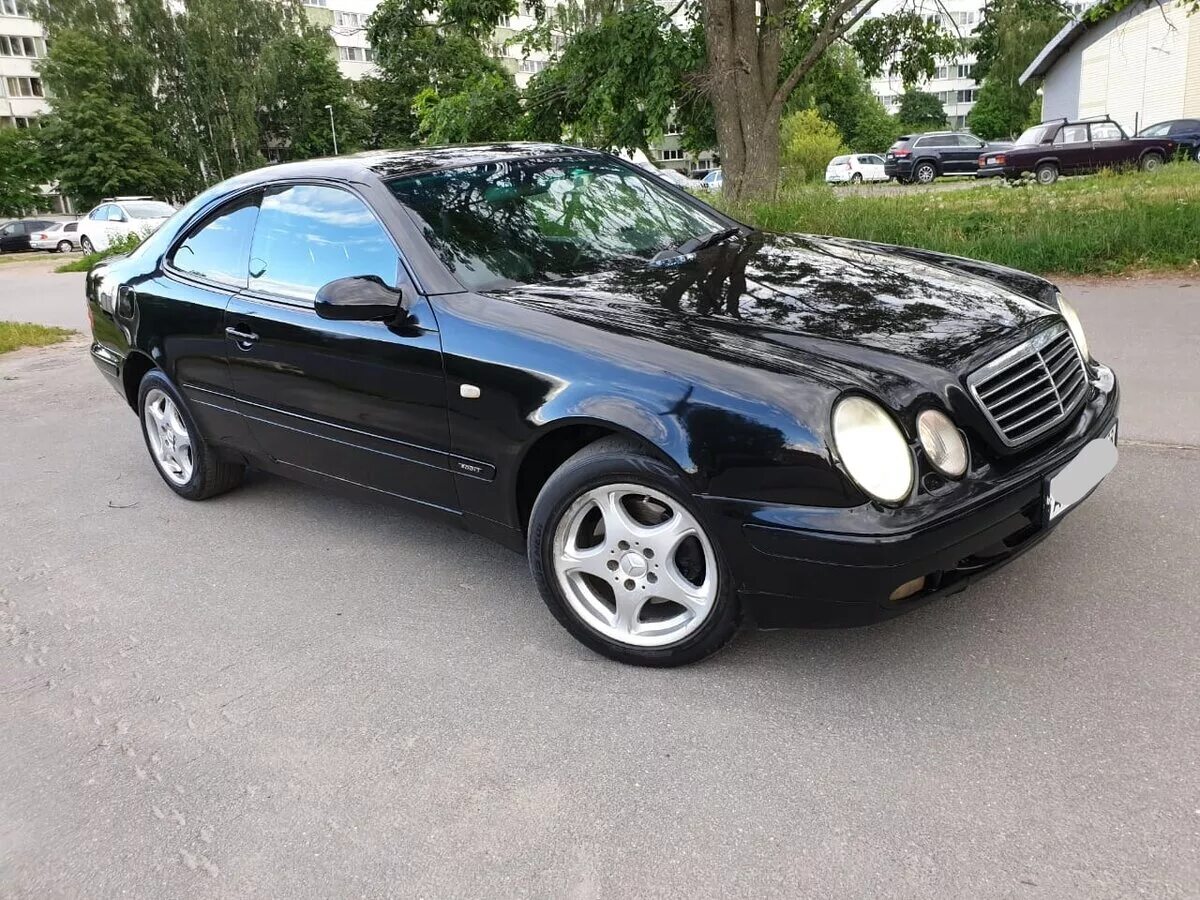 Купить мерседес clk. Mercedes CLK w208 черный. Мерседес CLK 230 купе 1998. Мерседес ЦЛК купе 1998. Мерседес w208 купе.