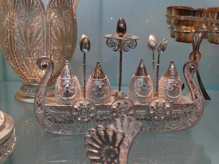 красносельский ювелир скань. ювелирный промысел. красносельский музей ювелирного и народно-прикладного. красносельский ювелирный промысел. красносельская скань кострома.