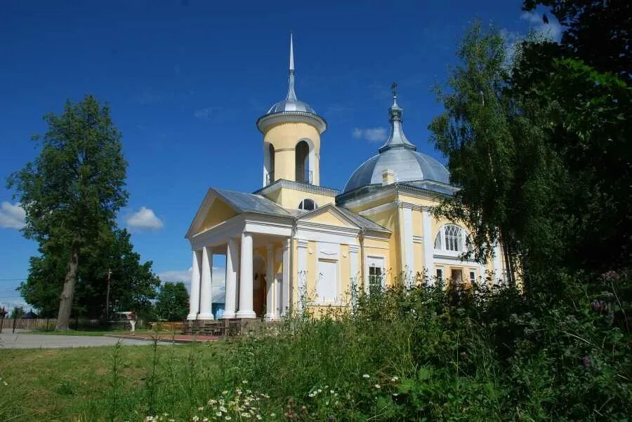 Грязовец грязовецкий вологодская область. Грязовец храм. храм усадьба брянчанинова. покровское грязовецкий район. покровское вологодская область грязовецкий район.