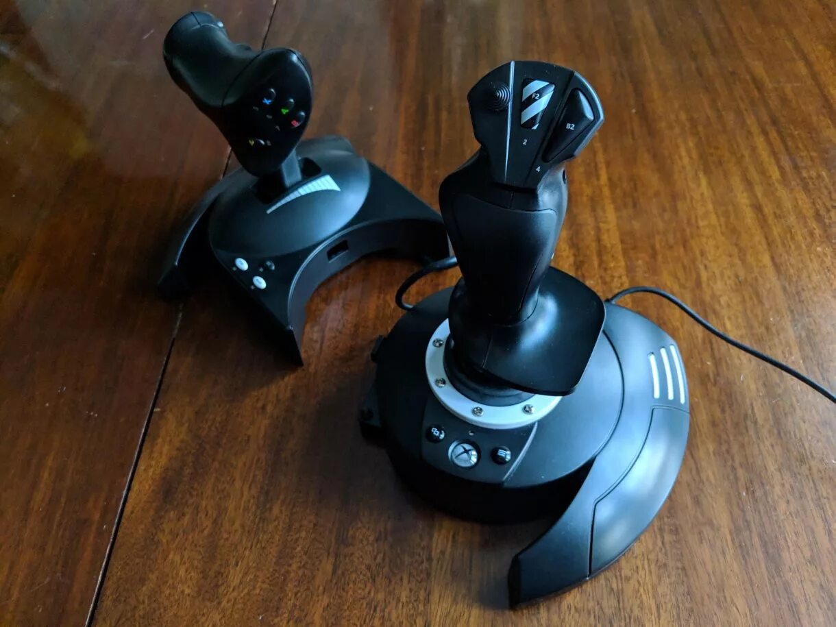 Джойстик thrustmaster hotas. Thrustmaster t Flight Hotas. Джойстик t.Flight Hotas x. Thrustmaster t-Flight Hotas one. Джойстик Thrustmaster t.Flight Stick x.