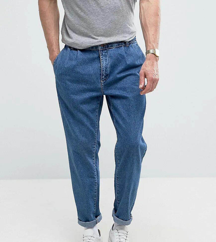 джинсы мужские молодежные. джинсы jogger fit мужские. джинсы свободного кроя мужские. широкие джинсы зауженные к низу мужские. как называются широкие джинсы зауженные.