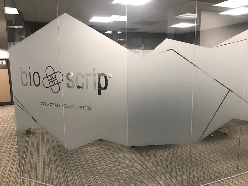 Oracal 641 рулоны. Oracal 352 металлизированная золото. Цветная самоклеющаяся пленка. Пленка oracal 8710-775. Пленка oracal 641-000 прозрачная.