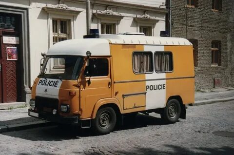 Van f