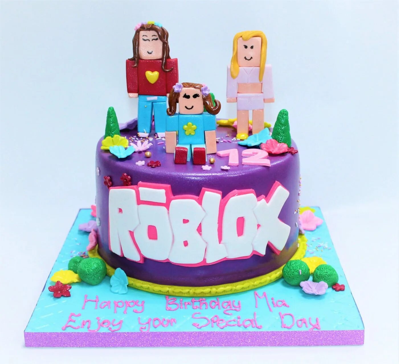 Торт roblox для девочки. Роблокс торт на день рождения. торт роблокс для девочки. роблох торт для дувочки.