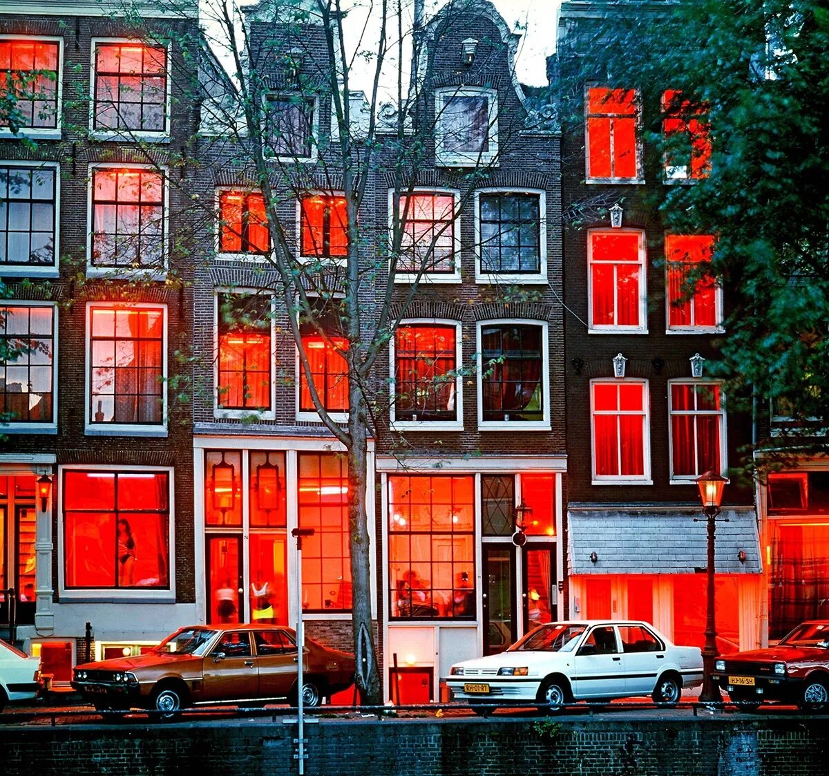 Amsterdam первомайская ул 28 фото Amsterdam, +7 937 352-50-45, Первомайская ул., 28, Уфа, Респ. Башкортостан, Росс