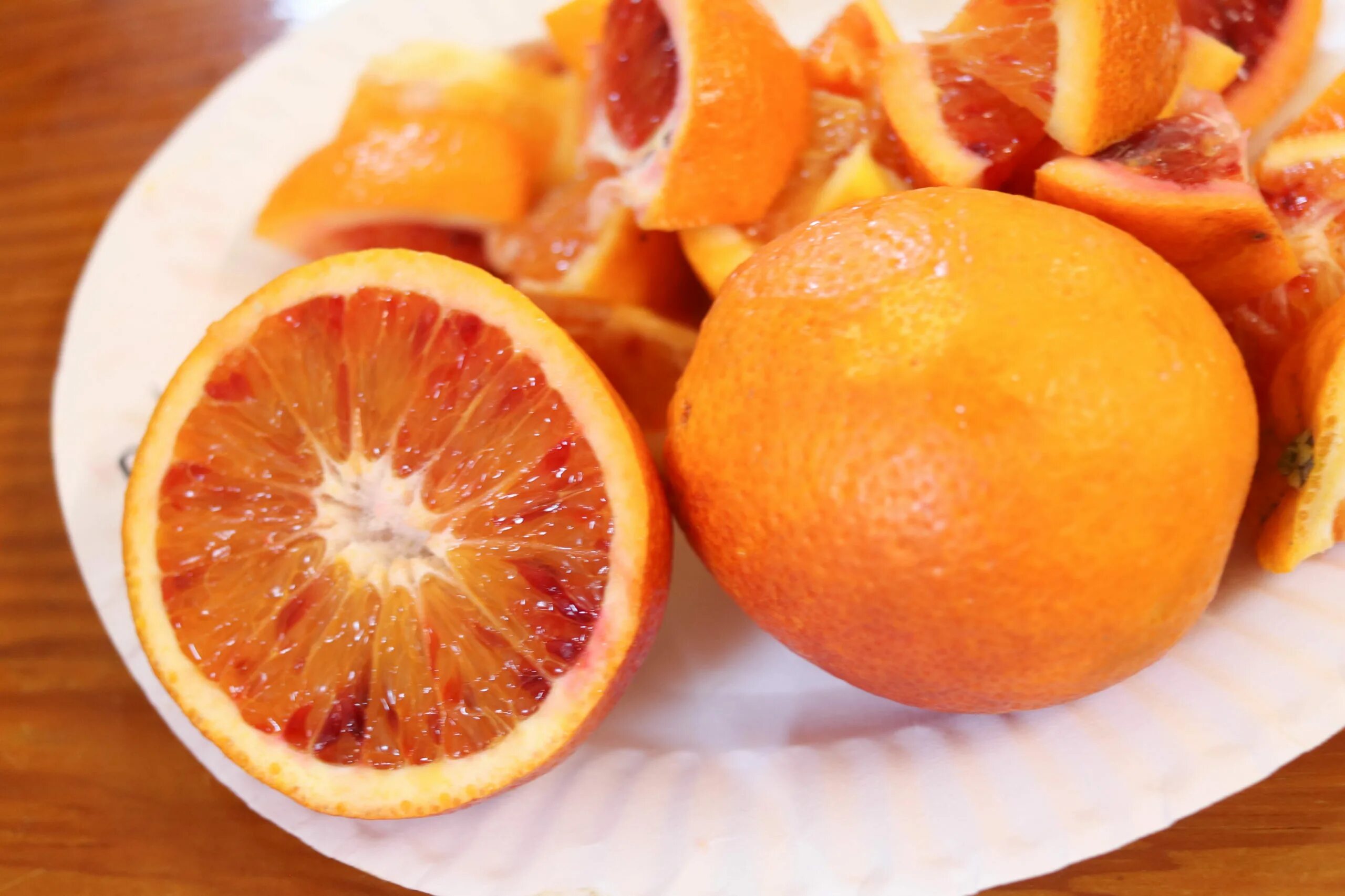 нарезка апельсина. апельсин на зиму в морозилке. апельсины в морозилке. сочный мандарин. замороженные мандарины.