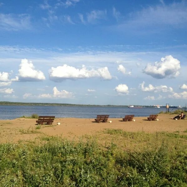 Поселок судоверфь. Поселок судоверфь рыбинск. поселок судоверфь рыбинский район пляж. поселок судоверфь рыбинский район ярославская область. судоверфь рыбинск пляж.