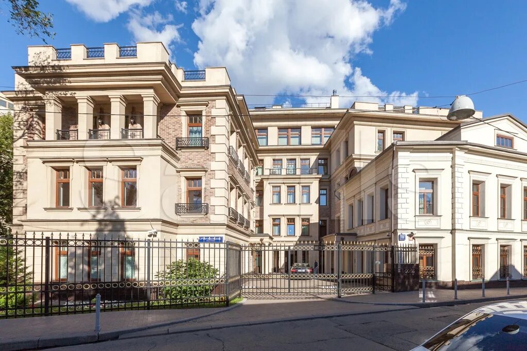 Школа 36 зачатьевский переулок. Школа 36 москва зачатьевский переулок фото. Хамовники 2 зачатьевский переулок. 11. Зачатьевский переулок москва.