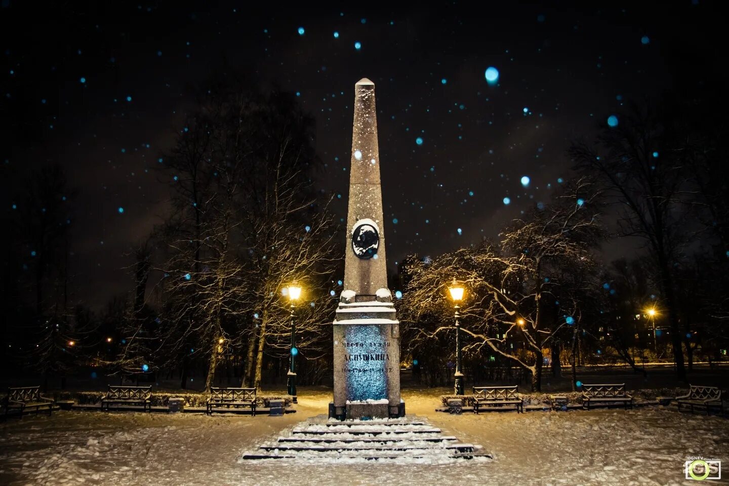 Обелиск на месте. Место дуэли пушкина на черной речке. Обелиск на месте дуэли пушкина. Лодейное поле обелиск петра. Чёрная речка санкт-петербург место дуэли пушкина.