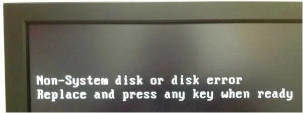 When your ready. Non System Disk. Non System Disk or Disk Error. Invalid System Disk при загрузке компьютера.