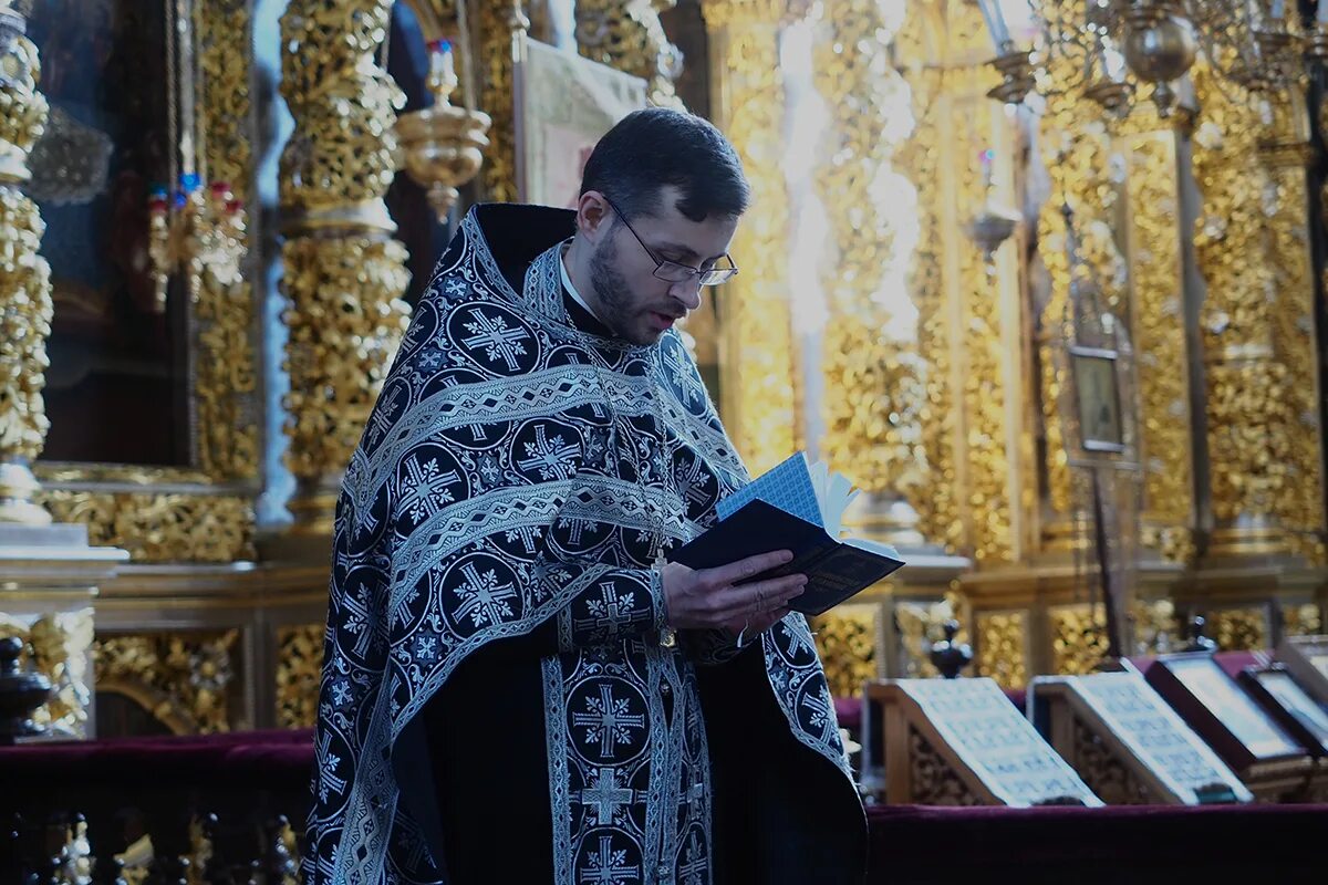 утренняя служба в церкви слушать