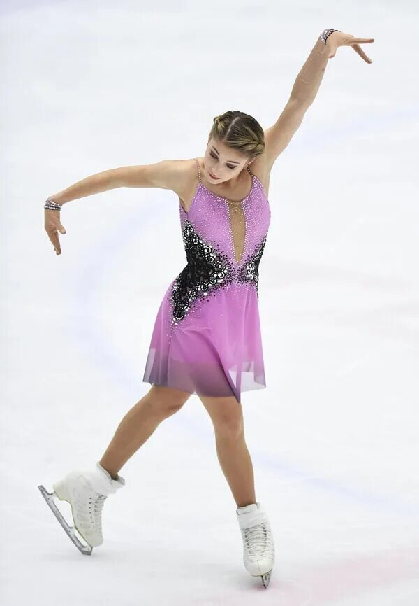 Майя хромых фигуристка. Одиночное катание женщины. Магнитогорск женщины произвольная программа. Саша трусова произвольная программа. Магнитогорск женщины произвольная программа.