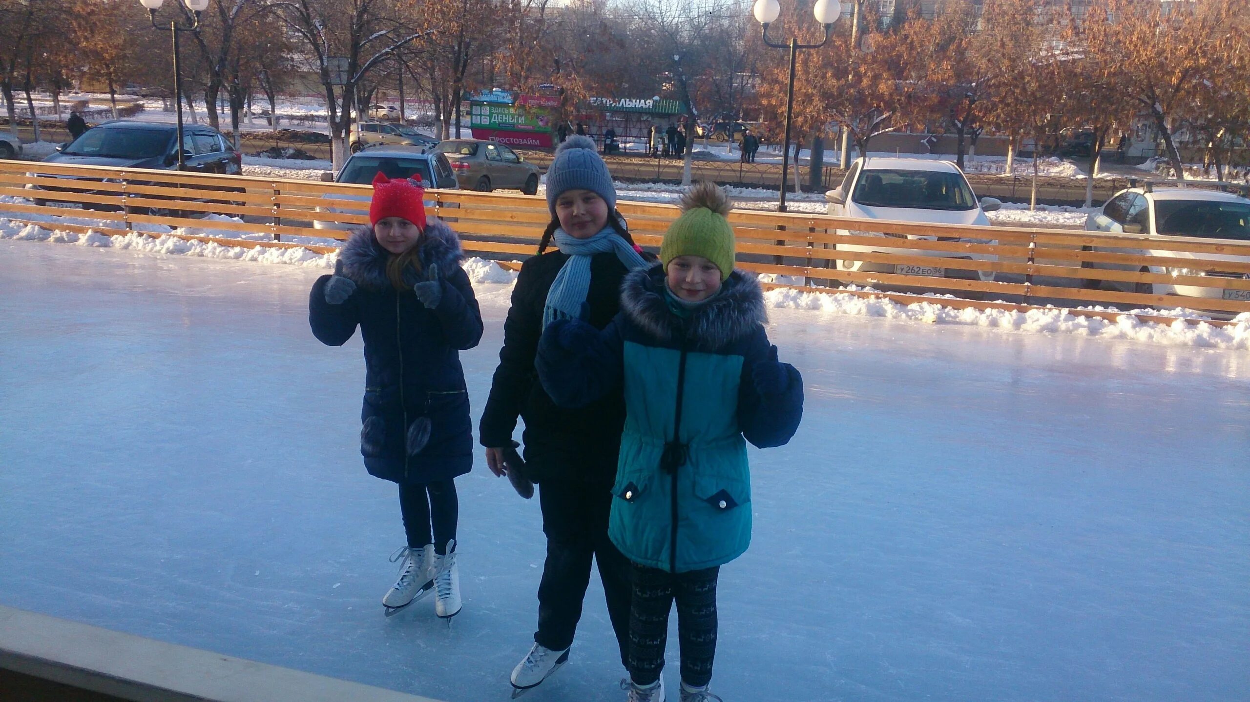 Крытый каток оренбург. Каток в севере оренбург. каток армада оренбург. каток около севера оренбург. самый лучший каток оренбург.