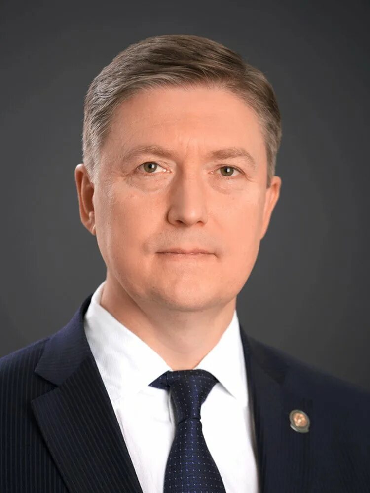 В лице первого заместителя