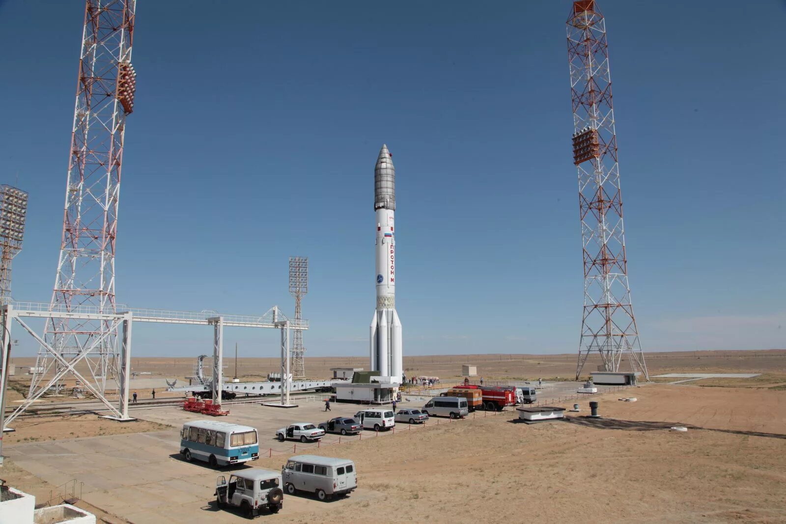 Площадка для запуска ракет. Байконур город 2025. протон байконур площадка. космодром байконур. станция байконур.
